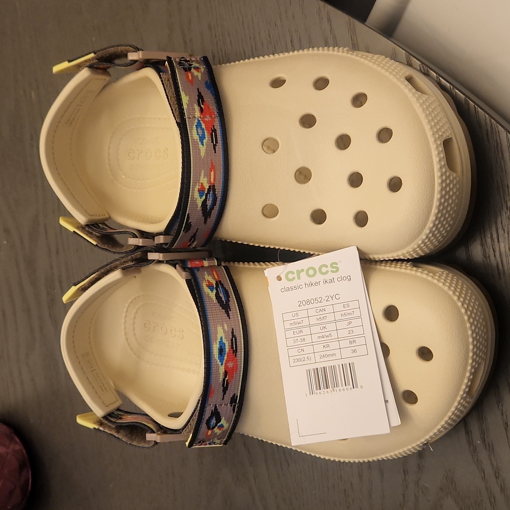 Brand size 7 new ikat hiker crocs